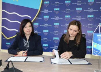 Predsjednica Vlade HNK/Ž Marija Buhač i direktorica Zavoda za besplatnu pravnu pomoć HNK/Ž Aida Zerem Izvor: Vlada HNK/Ž